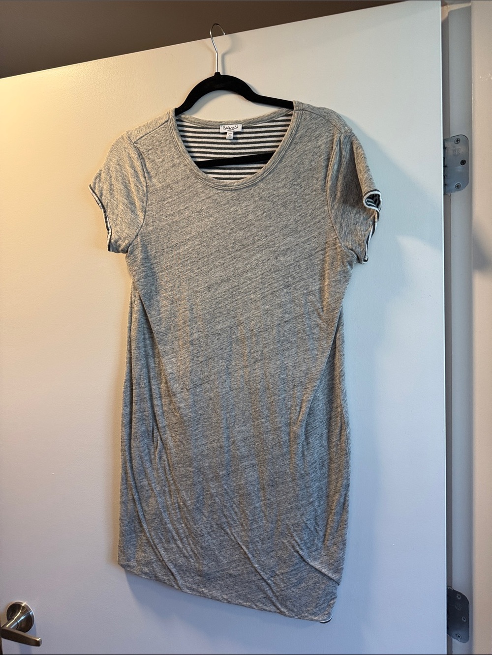 Splendid Gray Short Sleeve Tunic Dress